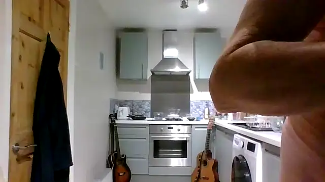 jimmybenido online show from December 15, 2025, 5:39 pm