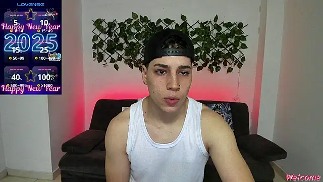 Snapshot of jonathanjoestar_ chatting on January 2, 2025, 8:02 pm jonathanjoestar  online show from January 2, 2025, 8:02 pm