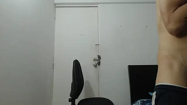 Snapshot of dimitriquiet05 chatting on December 2, 2024, 8:30 am dimitriquiet05 online show from December 2, 2024, 8:30 am