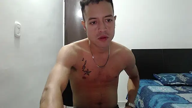 Snapshot of dimitriquiet05 chatting on December 19, 2024, 2:12 am dimitriquiet05 online show from December 19, 2024, 2:12 am