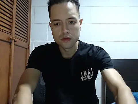 Snapshot of dimitriquiet05 chatting on February 21, 2026, 7:20 am dimitriquiet05 online show from February 21, 2026, 7:20 am