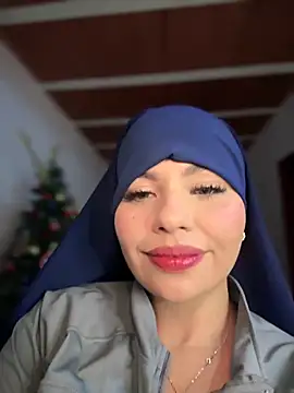 lalilamassu1 online show from November 29, 2025, 10:35 pm