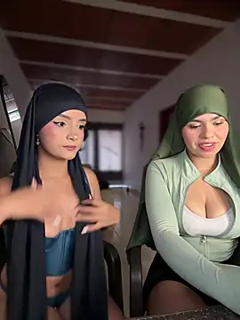 lalilamassu1 online show from February 20, 2026, 8:09 pm