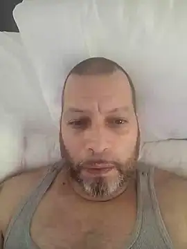 Snapshot of Just2much chatting on March 13, 2025, 3:33 am Just2much online show from March 13, 2025, 3:33 am