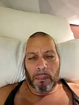 Snapshot of Just2much chatting on October 15, 2025, 11:49 pm Just2much online show from October 15, 2025, 11:49 pm