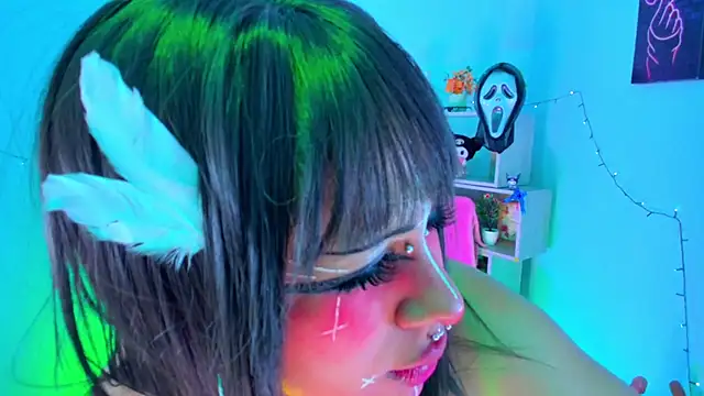 kuromi69 online show from July 12, 2026, 8:33 pm