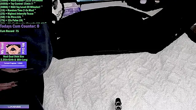 Snapshot of doomednympho chatting on March 18, 2025, 1:43 am doomednympho online show from March 18, 2025, 1:43 am