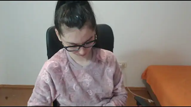 Snapshot of CuteJollie4U chatting on February 4, 2025, 3:57 pm CuteJollie4U online show from February 4, 2025, 3:57 pm