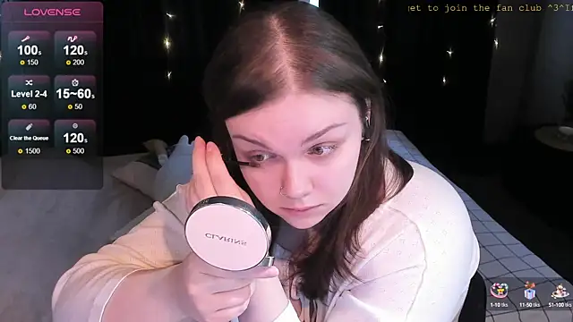 EvaBae online show from December 28, 2024, 9:20 am