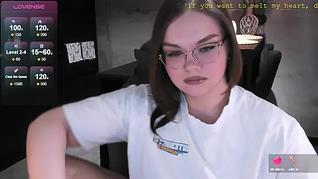 EvaBae online show from January 15, 2025, 12:25 pm