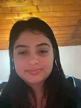 Snapshot of Stephania_18 chatting on December 3, 2024, 2:47 am Stephania 18 online show from December 3, 2024, 2:47 am