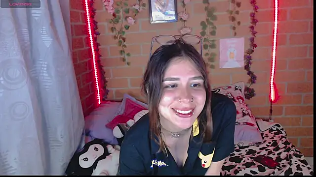 candypaint 7u7 online show from October 2, 2025, 4:52 am