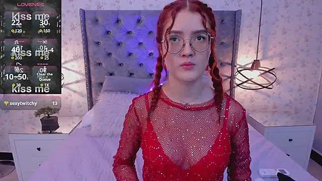 Snapshot of MiaWinx chatting on December 15, 2024, 1:57 am MiaWinx online show from December 15, 2024, 1:57 am