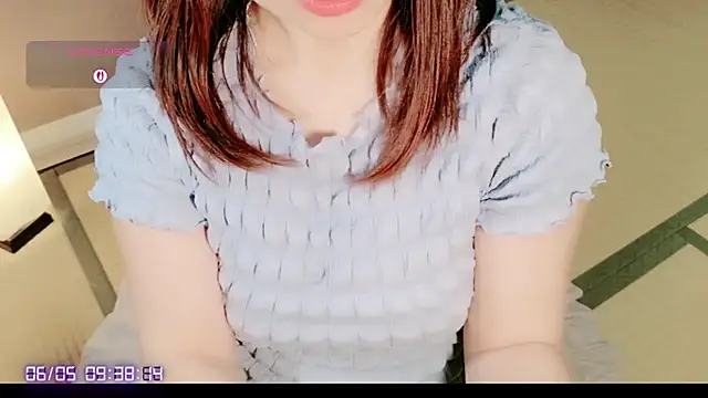 Snapshot of Hina-Happy chatting on June 5, 2026, 12:39 am Hina-Happy online show from June 5, 2026, 12:39 am