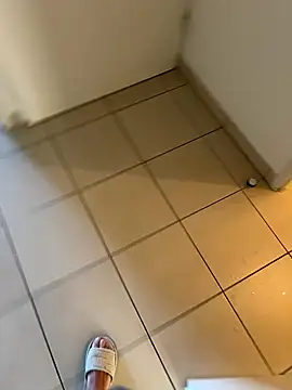 Snapshot of VesperMoonMist chatting on November 17, 2025, 10:43 am VesperMoonMist online show from November 17, 2025, 10:43 am