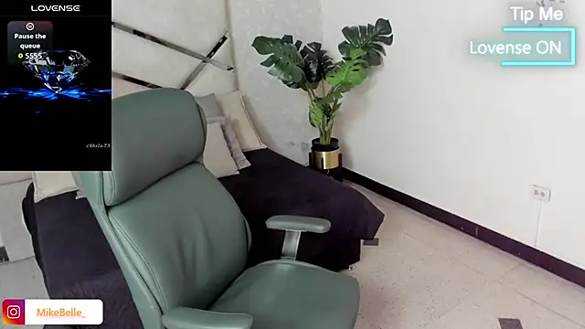 mike belle online show from October 21, 2025, 8:20 pm