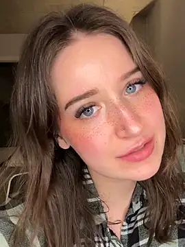 nerdynina online show from December 14, 2025, 1:55 am