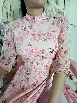    Erin    online show from February 18, 2025, 2:59 pm