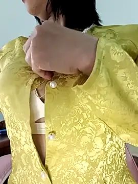 Snapshot of ___Erin___ chatting on January 18, 2026, 2:37 am Erin online show from January 18, 2026, 2:37 am