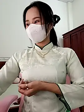 Snapshot of ___Erin___ chatting on February 17, 2026, 3:14 am Erin online show from February 17, 2026, 3:14 am