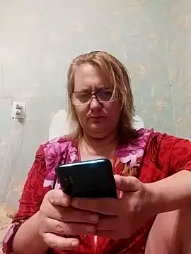 Forest-Lady online show from November 30, 2025, 1:26 pm