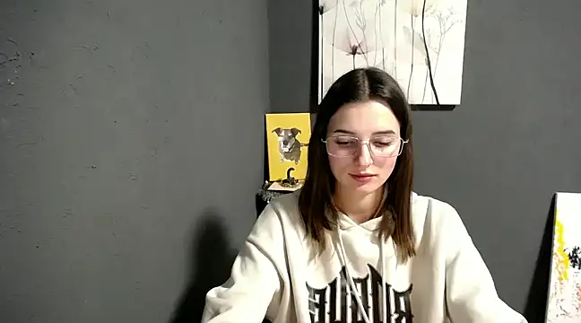 Snapshot of lady_olivia_ chatting on December 10, 2024, 5:00 pm lady olivia  online show from December 10, 2024, 5:00 pm