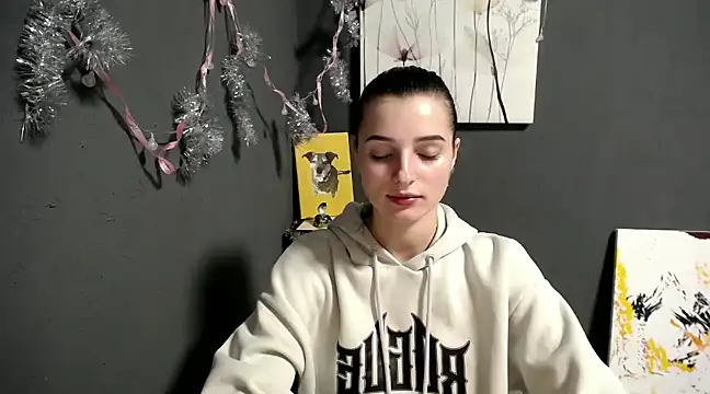 Snapshot of lady_olivia_ chatting on December 19, 2024, 4:46 pm lady olivia  online show from December 19, 2024, 4:46 pm