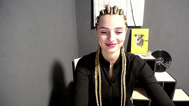 Snapshot of lady_olivia_ chatting on October 10, 2025, 1:32 pm lady olivia  online show from October 10, 2025, 1:32 pm