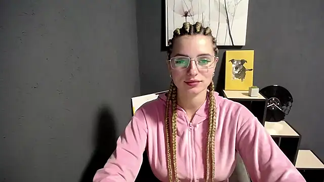 Snapshot of lady_olivia_ chatting on October 15, 2025, 3:56 pm lady olivia  online show from October 15, 2025, 3:56 pm