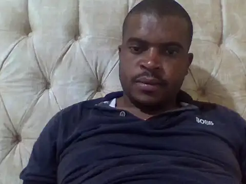 Snapshot of lui_cuuty chatting on November 9, 2025, 2:59 pm lui cuuty online show from November 9, 2025, 2:59 pm