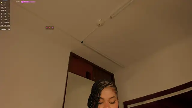 Samanntha Rose online show from February 4, 2025, 1:13 am