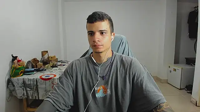 Snapshot of Balo_lovers chatting on January 31, 2025, 3:44 pm Balo lovers online show from January 31, 2025, 3:44 pm