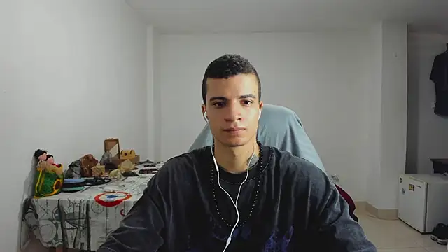 Snapshot of Balo_lovers chatting on February 3, 2025, 2:24 pm Balo lovers online show from February 3, 2025, 2:24 pm