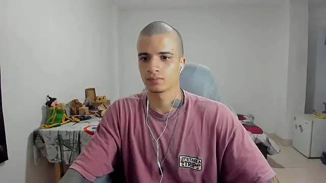 Snapshot of Balo_lovers chatting on March 3, 2025, 8:32 pm Balo lovers online show from March 3, 2025, 8:32 pm