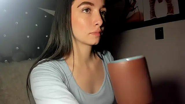 diana queen  online show from December 4, 2025, 9:34 pm