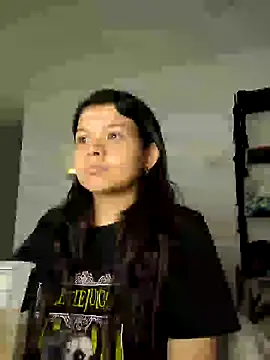 azumiichan online show from December 5, 2024, 3:59 am