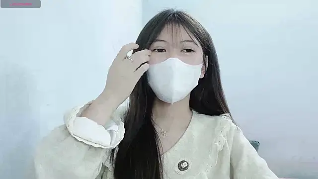 tanhxiu online show from December 23, 2024, 4:50 pm