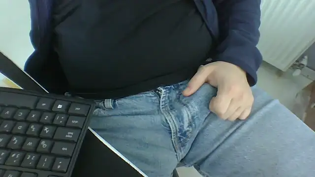 Snapshot of Koraymoray15 chatting on March 27, 2026, 1:33 pm Koraymoray15 online show from March 27, 2026, 1:33 pm