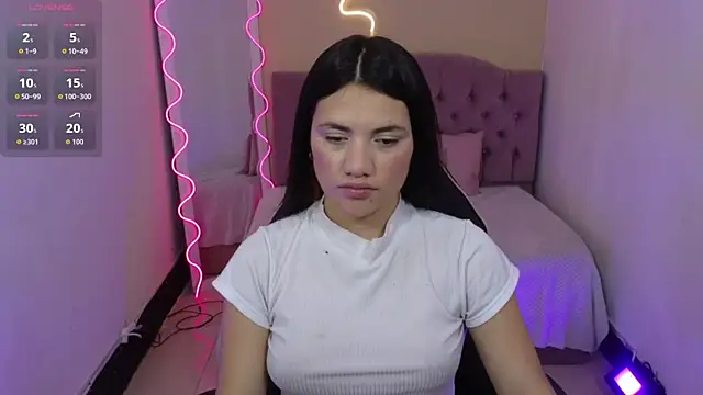 Snapshot of Chiara_tay chatting on November 23, 2025, 3:06 am Chiara tay online show from November 23, 2025, 3:06 am