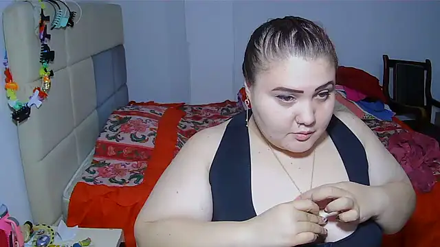 Snapshot of Jones_alexia chatting on June 26, 2026, 5:01 am Jones alexia online show from June 26, 2026, 5:01 am