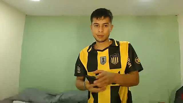 danielitopapuu online show from February 11, 2026, 3:00 am