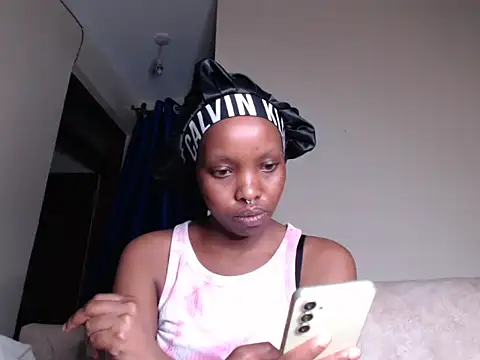 Snapshot of sexxygoldy chatting on April 5, 2026, 9:34 pm sexxygoldy online show from April 5, 2026, 9:34 pm