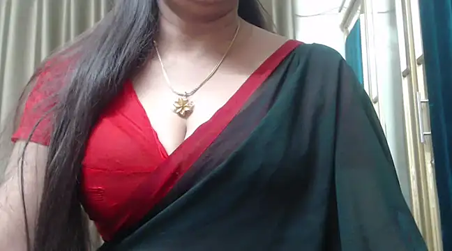 desi-maisa130 online show from December 14, 2024, 8:40 pm