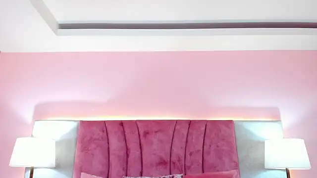 Snapshot of SophiaLaurens chatting on January 11, 2025, 8:32 pm SophiaLaurens online show from January 11, 2025, 8:32 pm