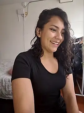 Snapshot of Thaliacooper_ chatting on January 30, 2025, 6:21 pm Thaliacooper  online show from January 30, 2025, 6:21 pm