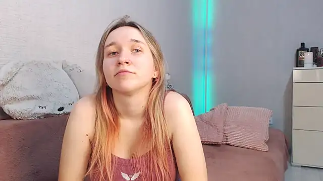 Snapshot of lovely_hayley chatting on December 20, 2025, 10:39 pm lovely hayley online show from December 20, 2025, 10:39 pm