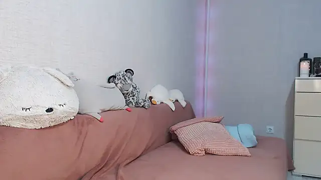 Snapshot of lovely_hayley chatting on January 13, 2026, 10:04 pm lovely hayley online show from January 13, 2026, 10:04 pm