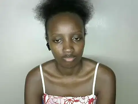 Snapshot of sweet-petite chatting on December 30, 2024, 7:00 pm sweet-petite online show from December 30, 2024, 7:00 pm