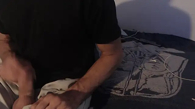 flexingplexico online show from October 12, 2025, 1:43 pm