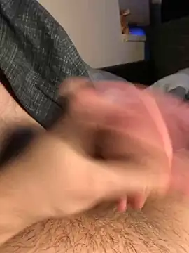 wixxer872302 online show from December 18, 2024, 4:49 pm